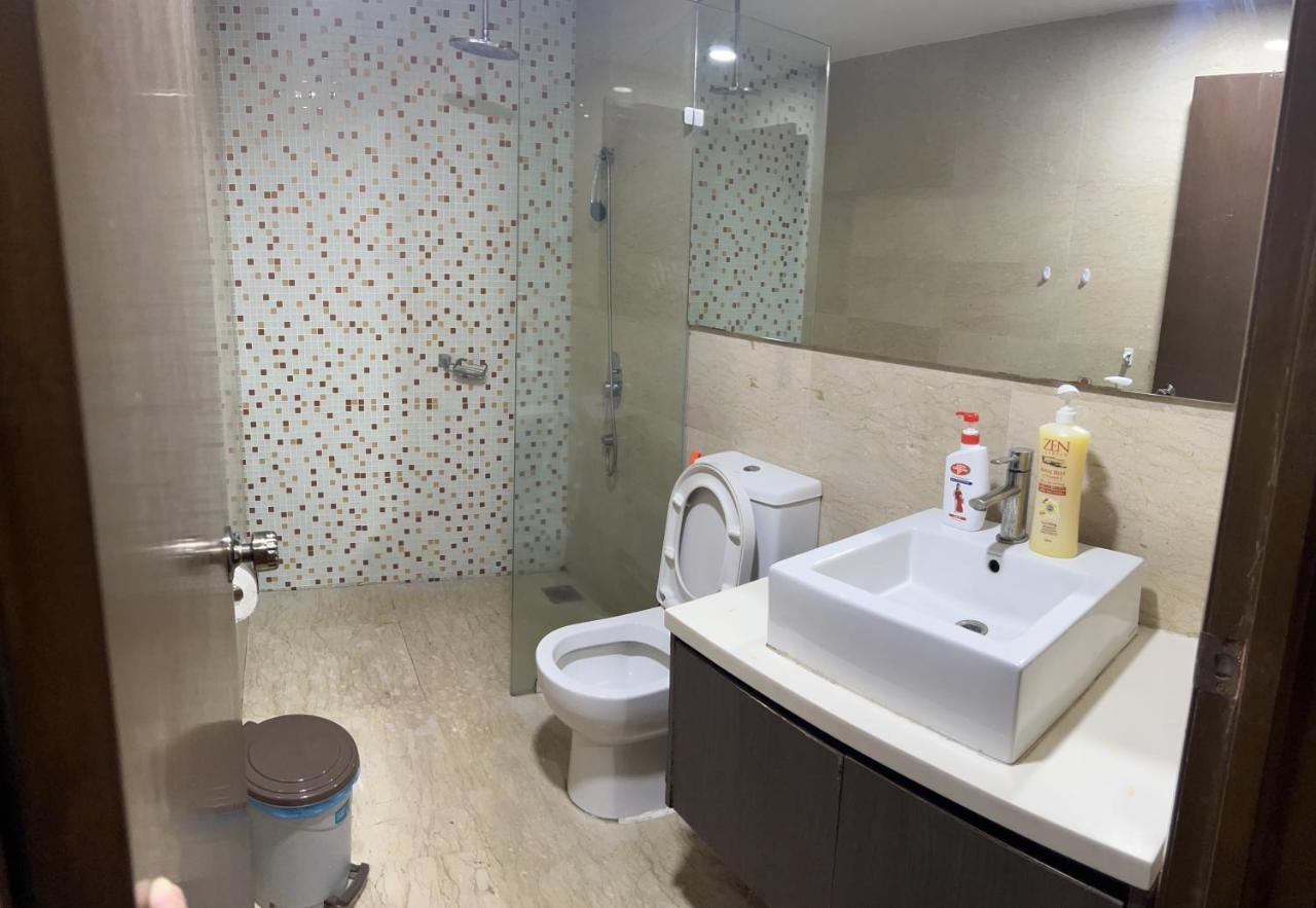 Luxury Regalia Suites By Adnan Kuala Lumpur Exterior photo