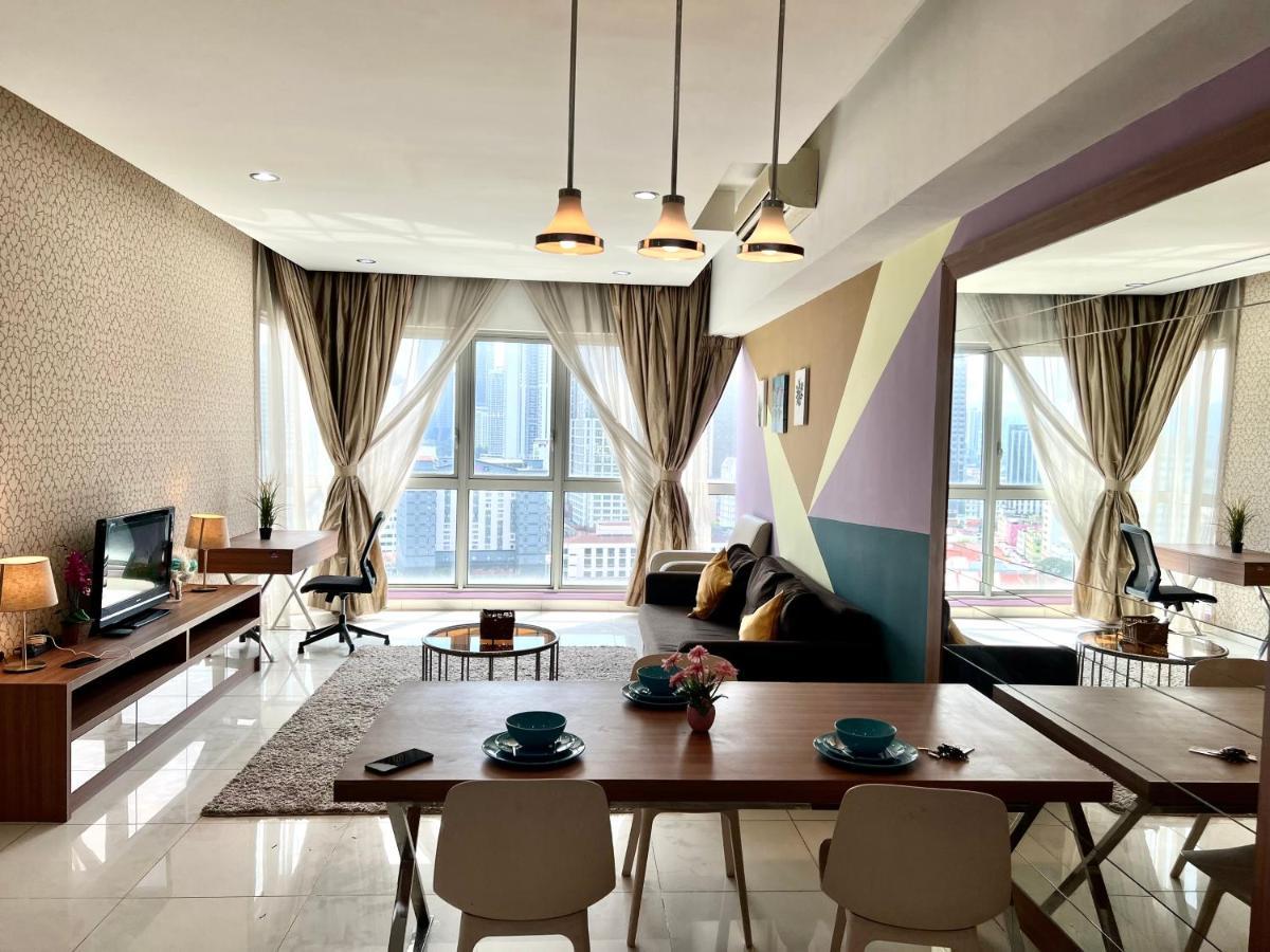 Luxury Regalia Suites By Adnan Kuala Lumpur Exterior photo